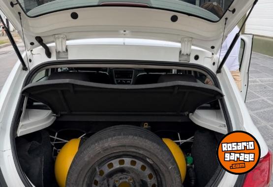 Autos - Volkswagen Gol Trend High Line Pack 2015 GNC 102000Km - En Venta