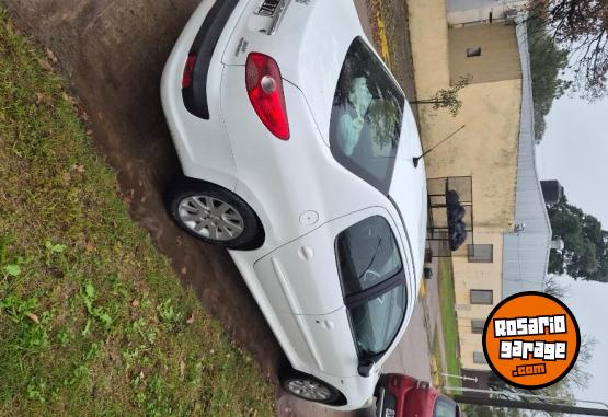 Autos - Peugeot 207 2011 Nafta 112000Km - En Venta