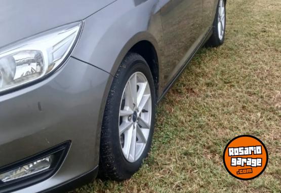 Autos - Ford Focus 2018 Nafta 93000Km - En Venta