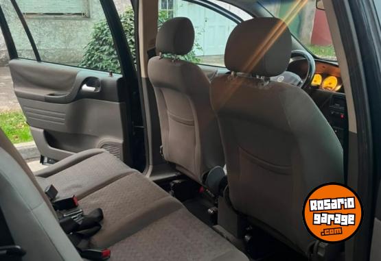 Autos - Chevrolet Zafira 2009 Nafta 240000Km - En Venta