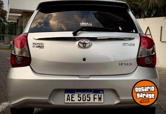 Autos - Toyota XLS 2020 Nafta 48000Km - En Venta