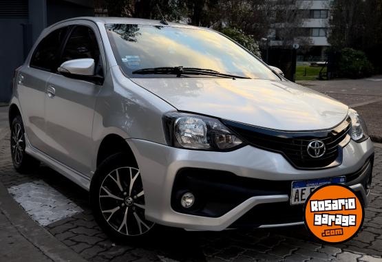 Autos - Toyota XLS 2020 Nafta 48000Km - En Venta