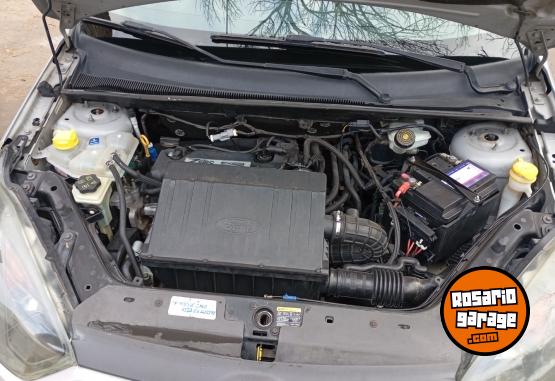 Autos - Ford Fiesta ambiente plus mp3 2013 Nafta 202500Km - En Venta