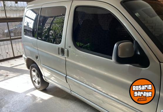 Utilitarios - Citroen Berlingo Multispace 2012 Nafta 156000Km - En Venta