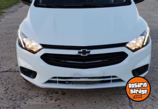 Autos - Chevrolet Onix Joy Black 2024 Nafta 19700Km - En Venta