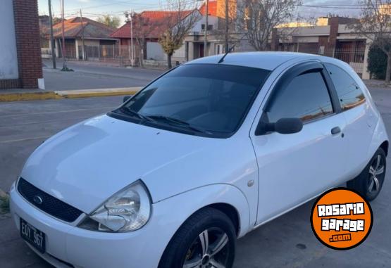Autos - Ford Ka 2004 Nafta 200000Km - En Venta