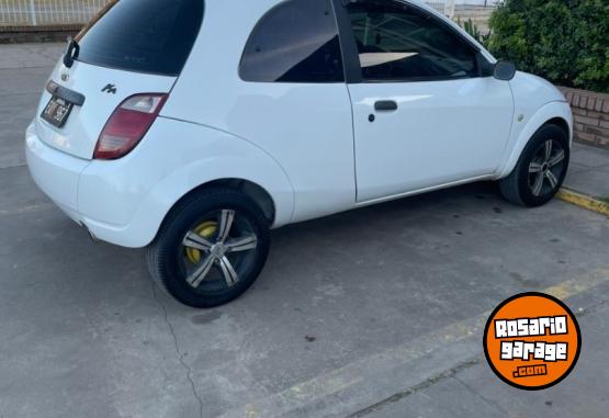 Autos - Ford Ka 2004 Nafta 200000Km - En Venta