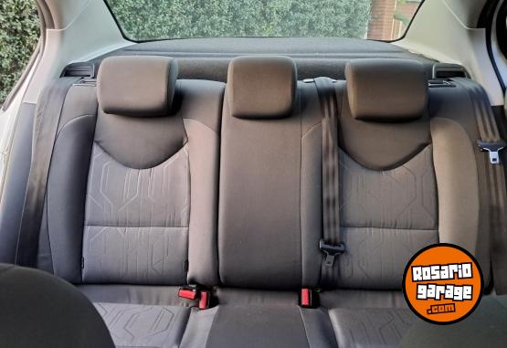 Autos - Peugeot 408 allure 2017 Nafta 130000Km - En Venta