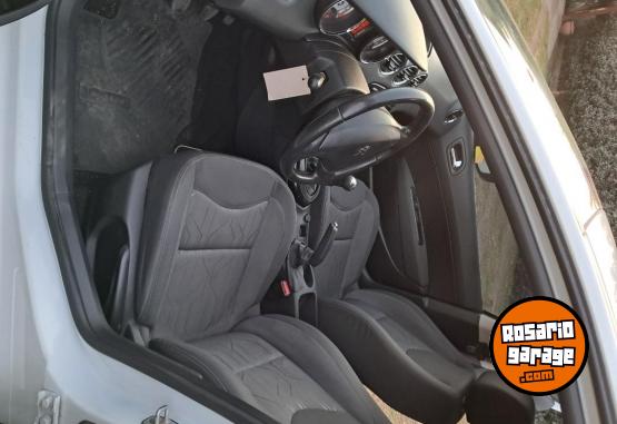 Autos - Peugeot 408 allure 2017 Nafta 130000Km - En Venta
