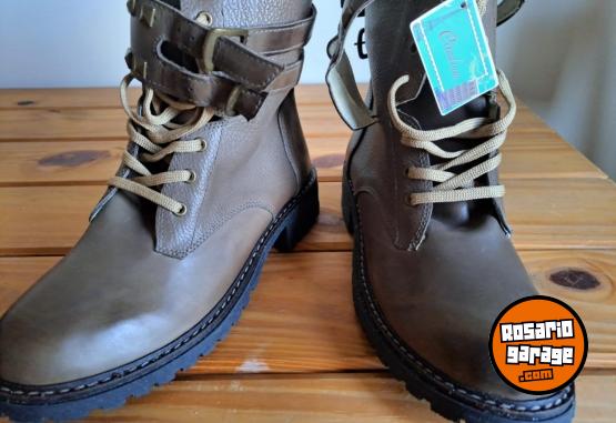 Indumentaria - Campera y borcegos a estrenar - En Venta