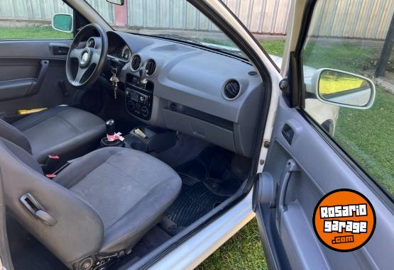 Autos - Volkswagen Gol power 2 puertas 1.4 2013 Nafta 175000Km - En Venta