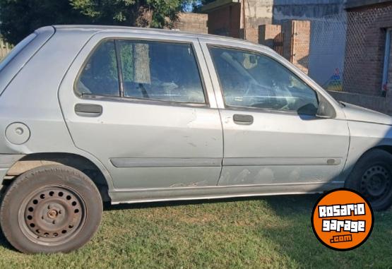 Autos - Renault Clio 1999 Diesel 111111Km - En Venta