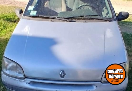 Autos - Renault Clio 1999 Diesel 111111Km - En Venta