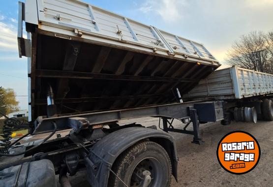 Camiones y Grúas - Semirremolque bivuelco - En Venta