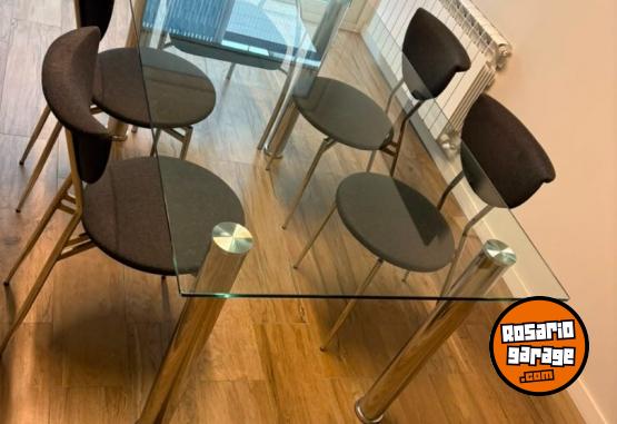 Hogar - Mesa con 6 sillas - Impecable - - En Venta