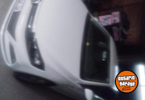 Autos - Volkswagen Virtus conford 2018 Nafta 72000Km - En Venta