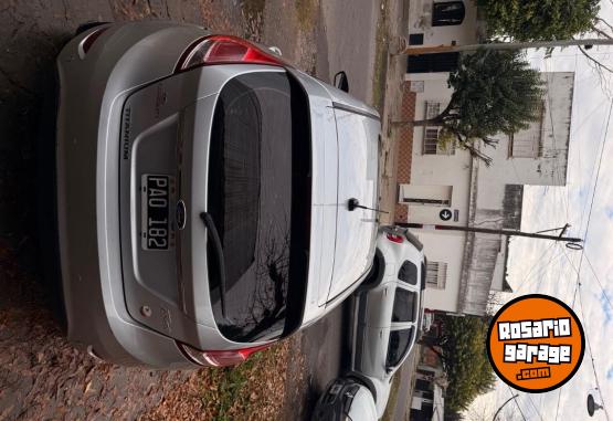 Autos - Ford Fiesta 1.6 titanium 2015 Nafta 79000Km - En Venta
