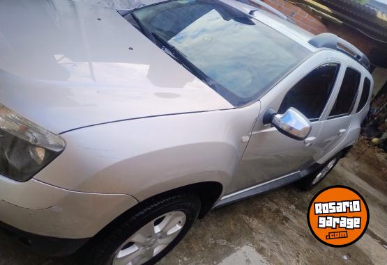 Camionetas - Renault Duster luxe con nav 2013 GNC 176000Km - En Venta