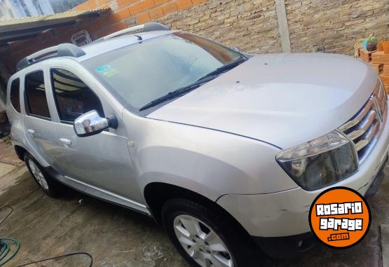 Camionetas - Renault Duster luxe con nav 2013 GNC 176000Km - En Venta