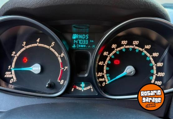 Autos - Ford Fiesta 2015 Nafta 147000Km - En Venta