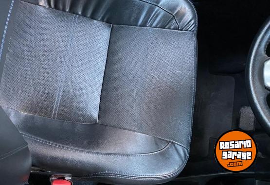Autos - Toyota Estíos Platinium 2018 Nafta 77000Km - En Venta
