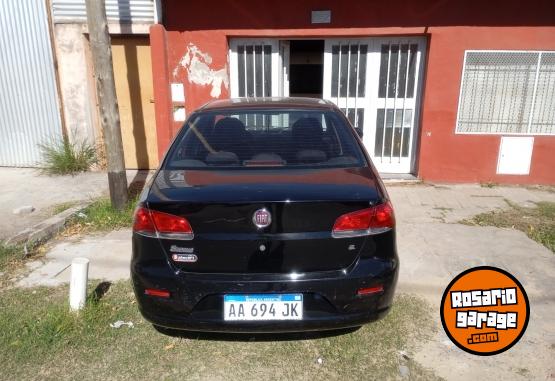 Autos - Fiat Siena 2016 GNC 210000Km - En Venta