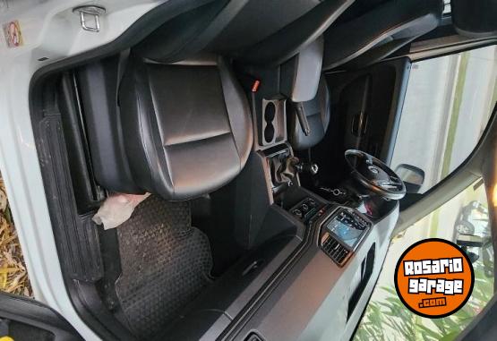 Camionetas - Volkswagen Amarok 2024 Diesel 185000Km - En Venta