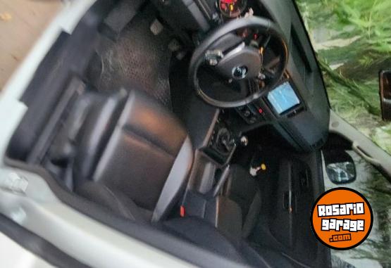 Camionetas - Volkswagen Amarok 2024 Diesel 185000Km - En Venta