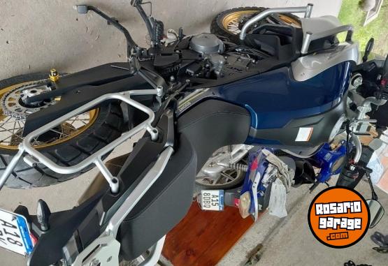 Motos - CF Mt 800 2023 Nafta 10200Km - En Venta