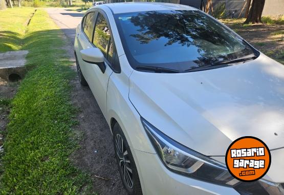 Autos - Nissan Versa Sence 2022 Nafta 150000Km - En Venta