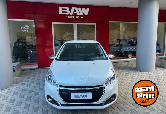 Autos - Peugeot 208 Allure Nav 1.6 2018 Nafta 100000Km - En Venta