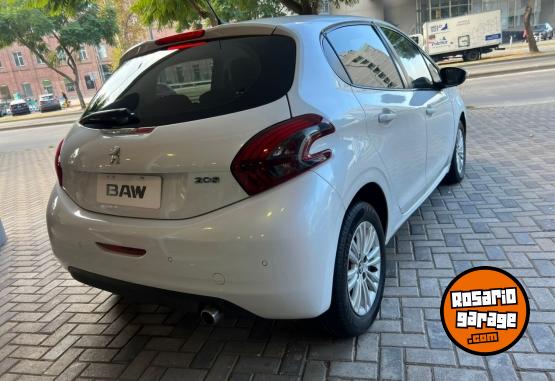 Autos - Peugeot 208 Allure Nav 1.6 2018 Nafta 100000Km - En Venta