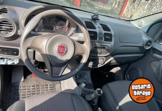 Autos - Fiat Grand Siena 2012 Nafta 125000Km - En Venta