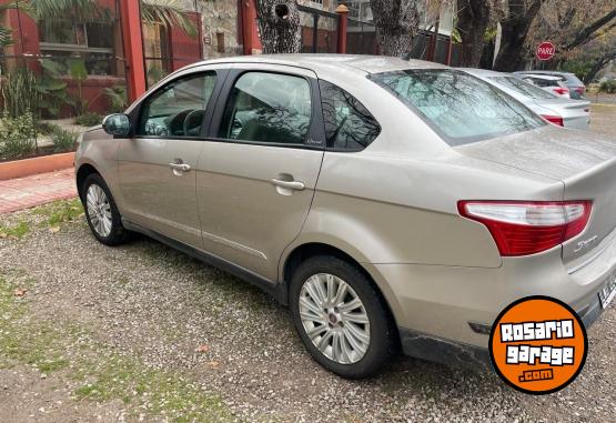 Autos - Fiat Grand Siena 2012 Nafta 125000Km - En Venta