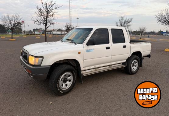 Camionetas - Toyota HILUX 2005 Diesel 350000Km - En Venta