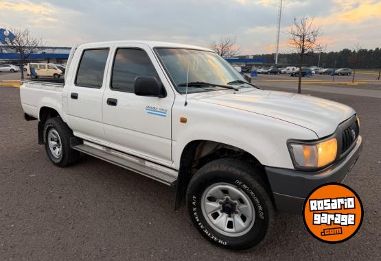 Camionetas - Toyota HILUX 2005 Diesel 350000Km - En Venta