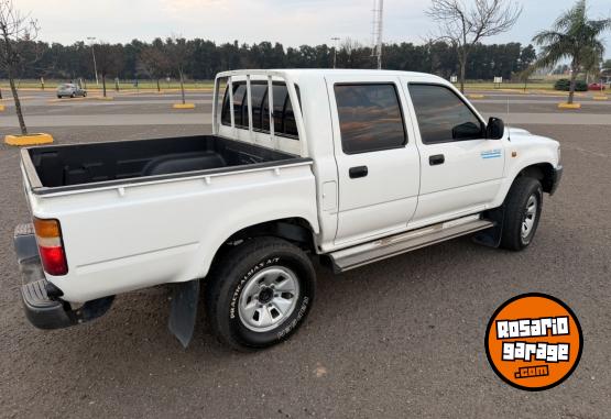 Camionetas - Toyota HILUX 2005 Diesel 350000Km - En Venta