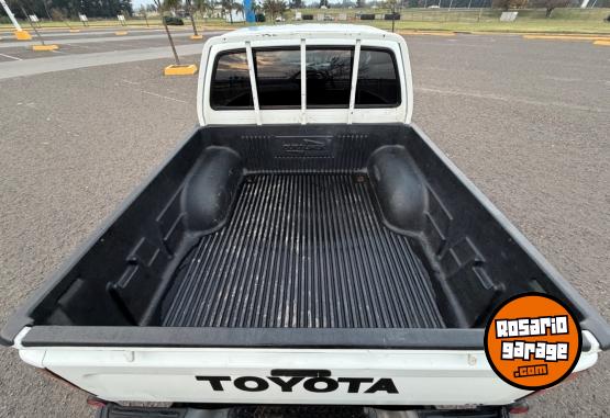 Camionetas - Toyota HILUX 2005 Diesel 350000Km - En Venta