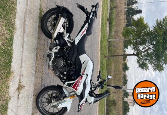 Motos - Benelli Trk 251 2023 Nafta 16500Km - En Venta