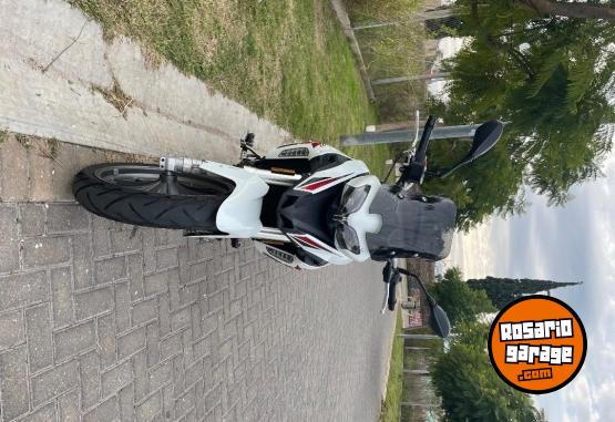 Motos - Benelli Trk 251 2023 Nafta 16500Km - En Venta