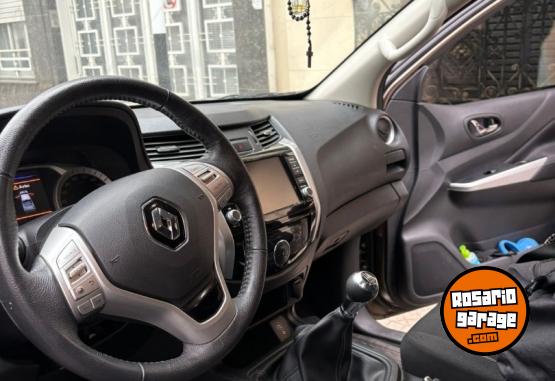 Camionetas - Renault Alaskan 2021 Diesel 50000Km - En Venta