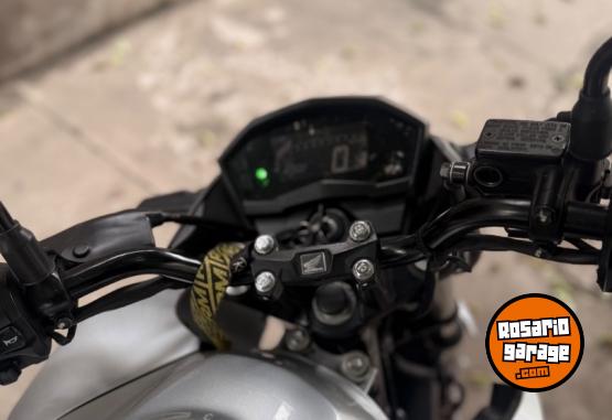 Motos - Honda Cb twister 250cc 2022 Nafta 21000Km - En Venta