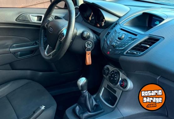 Autos - Ford Fiesta SE 2017 Nafta 99000Km - En Venta