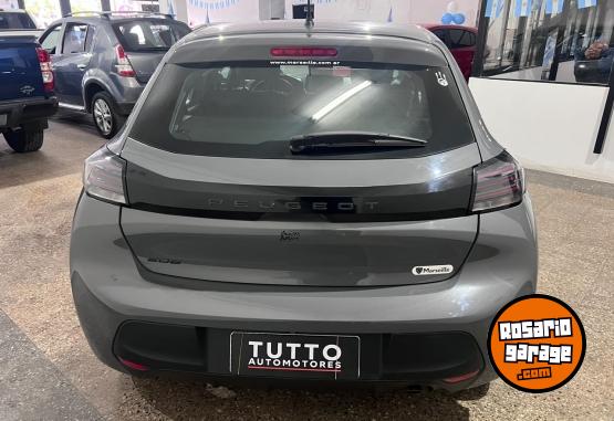 Autos - Peugeot 208 Allure 2025 Nafta 21000Km - En Venta