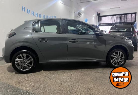 Autos - Peugeot 208 Allure 2025 Nafta 21000Km - En Venta