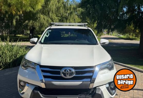 Camionetas - Toyota SW 4 SRX 2017 Diesel 178000Km - En Venta