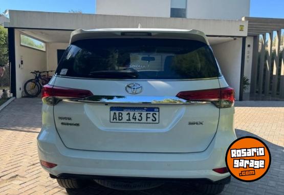 Camionetas - Toyota SW 4 SRX 2017 Diesel 178000Km - En Venta