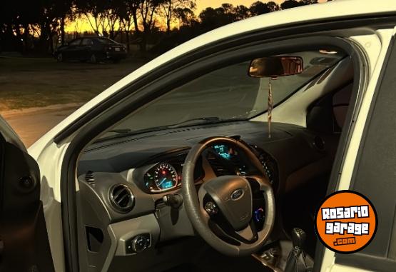 Autos - Ford Ka Sedán 2018 Nafta 141000Km - En Venta