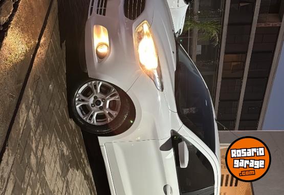 Autos - Ford Ka Sedán 2018 Nafta 141000Km - En Venta