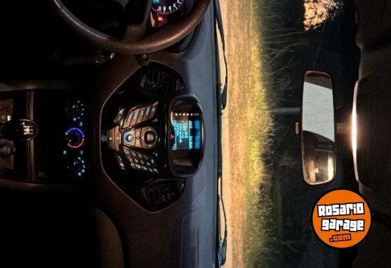 Autos - Ford Ka Sedán 2018 Nafta 141000Km - En Venta